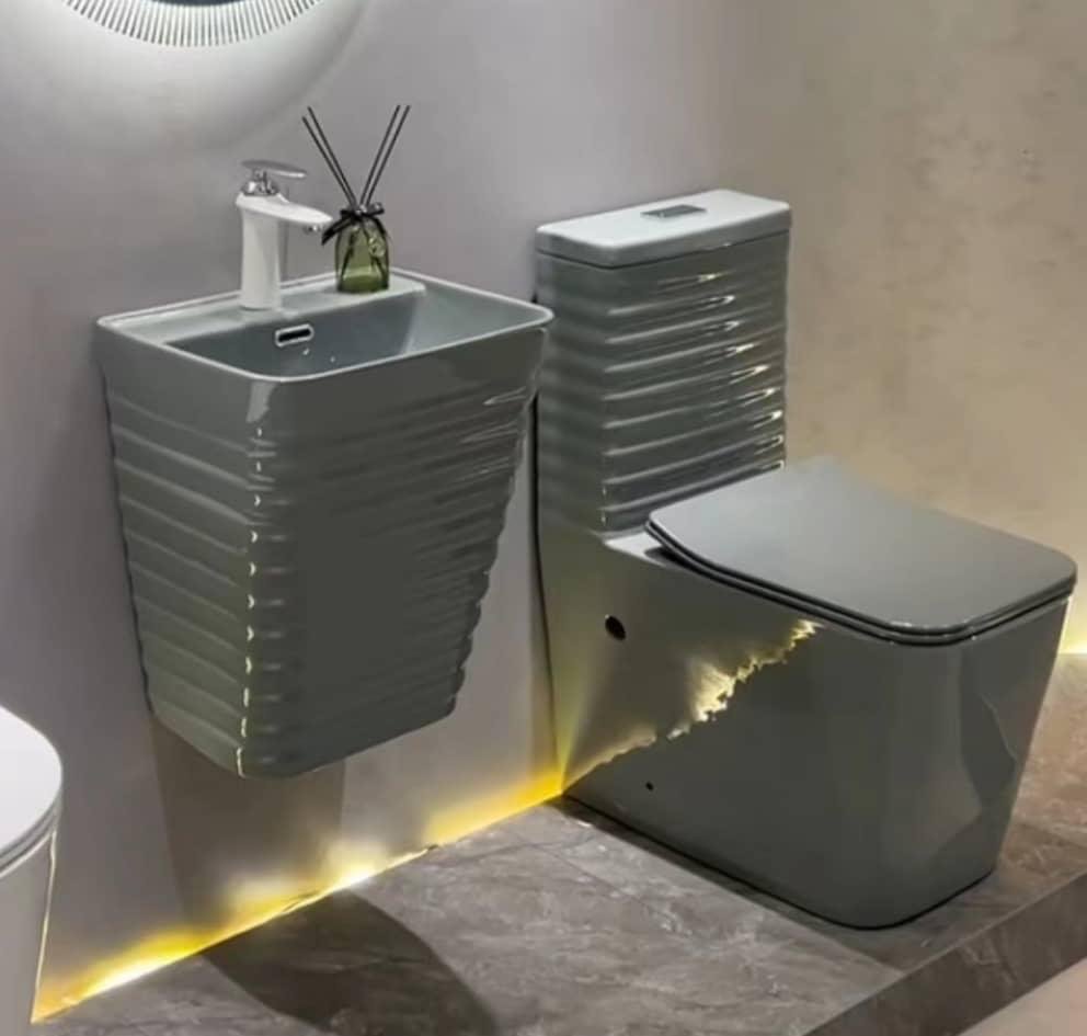 Premium Toilet Set